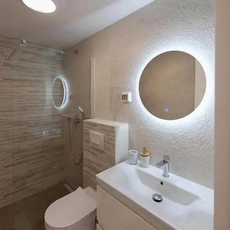 Penthouse Paola- Modern And Luxury In Apartment *