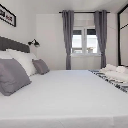 Apartmán Penthouse Paola- Modern And Luxury In