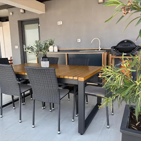 Lejlighed Penthouse Paola- Modern And Luxury In *