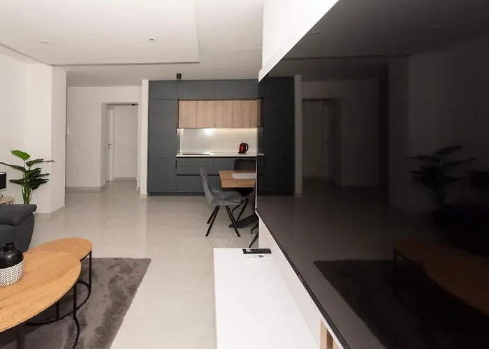 Penthouse Paola- Modern And Luxury In