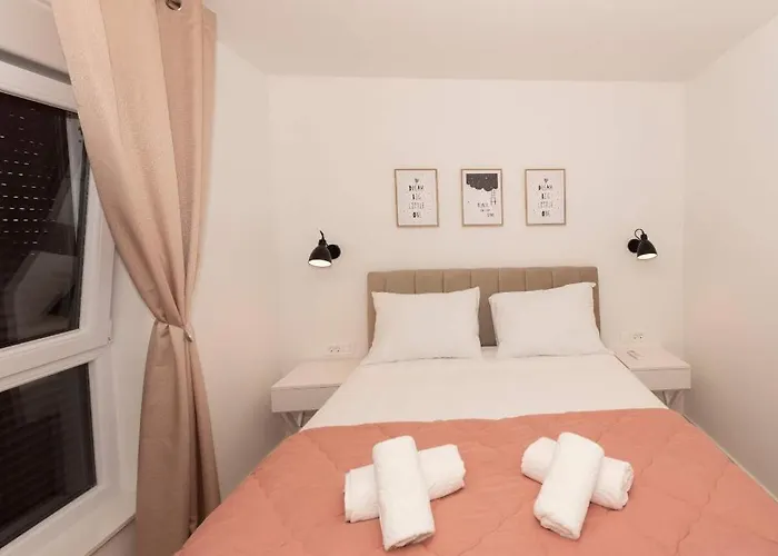 Penthouse Paola- Modern And Luxury In * 자다르